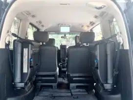 KM Antik Nissan Serena HWS 2015 DP 22jt