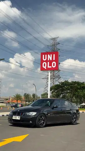 Dijual BMW 320i E90 thn 2008 orisinil luar dalam