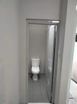 Di kontrakan rumah baru pusat kota