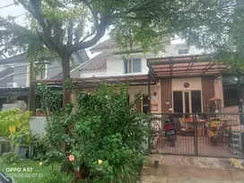 Dijual rumah siap huni di Kemang Pratama V, Bekasi