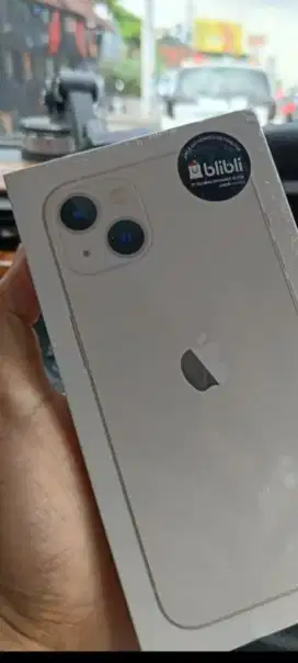 iPhone 13 BNIB new starlight putih midnight garansi resmi ibox blibli