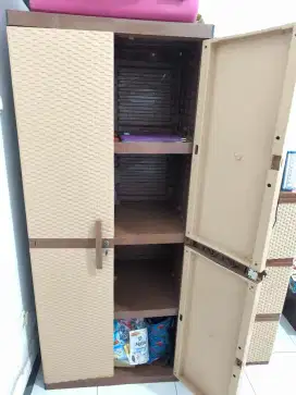 Lemari plastik pakaian susun 4