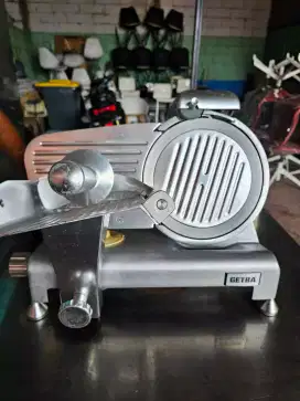 Meat slicer merk getra type GC 388