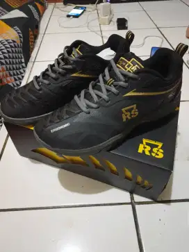 Sepatu RS SND LTD04
