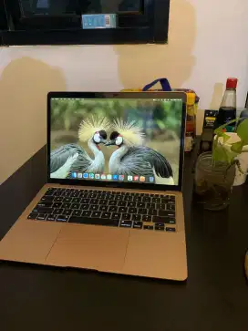 Like New Macbook Air 2020 i5 8/512
