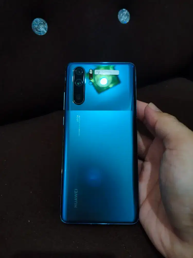Huawei P30 Pro Resmi Indonesia mulus