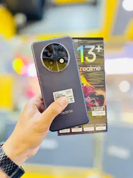 Realme 13 Plus 5G 12/256 3 Bulan pakai