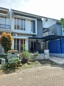 Rumah Cantik 4 Kamar Bebas Banjir Di Emerald Bintaro 10059 SC