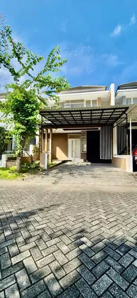 DISEWAKAN RUMAH ROYAL RESIDENCE 2LT MURAH SEMI FURNISH