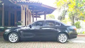 BMW 523i 2005 Bensin