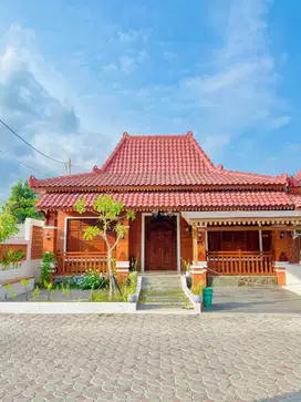 SEMI HOMESTAY! Hunian Jawa Unit Terbatas, Selangkah KE Candi Prambanan