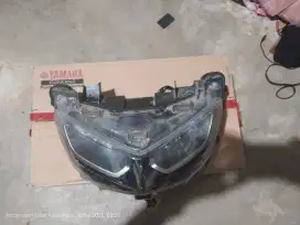 Kaca lampu depan nmax