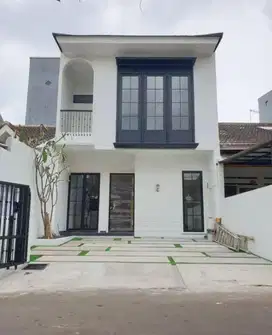 Rumah Baru Siap Huni Di Griya Loka Bsd City