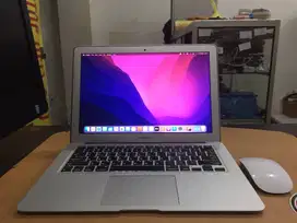 Macbook Air 13 2015 Core i7 Ram 8GB SSD 256GB Free Mouse Apple Mulus