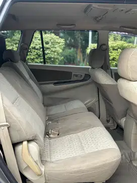 Toyota Kijang Innova 2014 Bensin