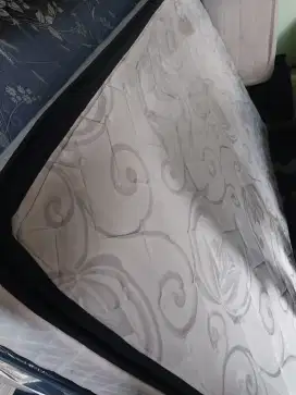 Springbed bekas