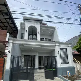 Di jual rumah PBI samping Araya malang