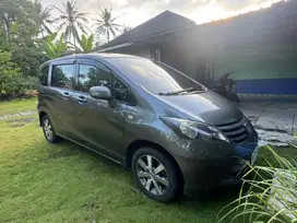 Honda Freed 2010