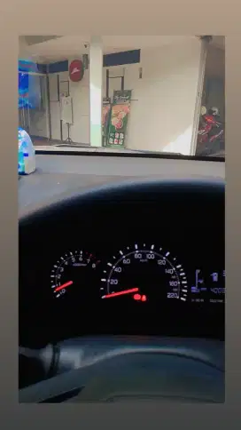 Supir mobil pribadi