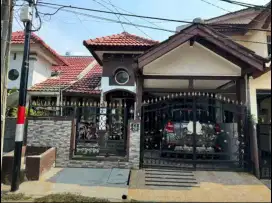 DIJUAL CEPAT RUMAH DI VILLA GALAXY - SEBRANG MALL GRAND GALAXY