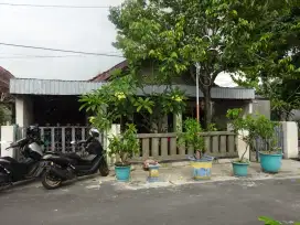 Lokasi Strategis: JL Miji Baru III No. 22 – Kel. Miji, Kec. Kranggan