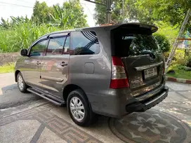 Jual Santai Innova 2012 bensin manual ex guru SD