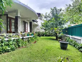 Dijual rumah lokasi favorit sayap Riau Bandung Hook terawat