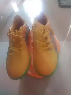Sepatu futsal specs Speedblaze 2 in