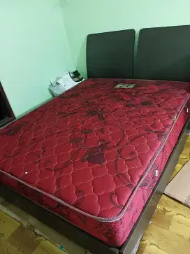 Tempat tidur minimalis murah