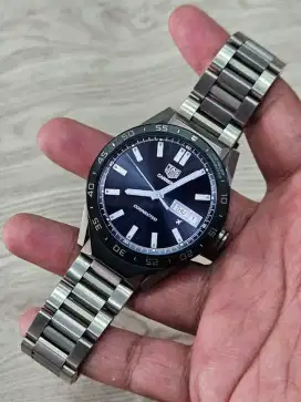 Jam tangan Tag Heuer Connected 1