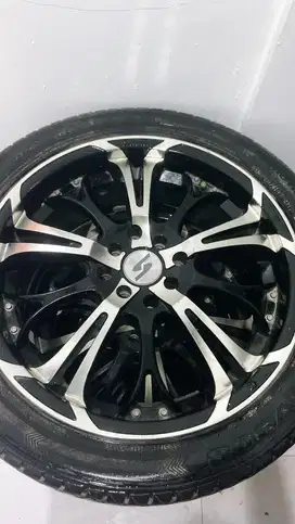 Velg dan ban bekas