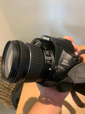 Jual Camera DSLR - Canon EOS 200D II