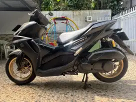 Di jual second lgsg pemilik yamaha aerox hitam thn 2021, surat lengkap
