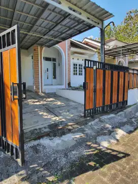 Bismillah. Dijual cepat RUMAH SIAP HUNI Tengah Kota