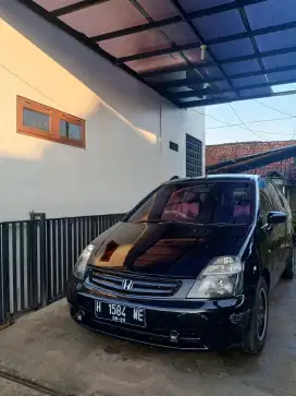 Honda stream 1.7 automatic 2003