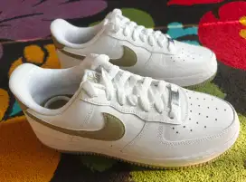 DI JUAL NIKE AIR FORCE 1 '07