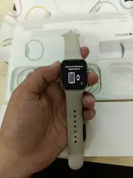 Apple Watch Se Gen 2 40Mm fulset ori garansi Resmi
