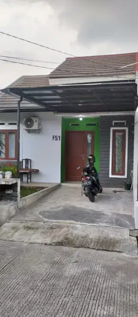 Rumah 2 kamar disewakan pertahun, permata depok regency
