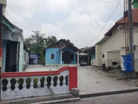 Dijual Cepat Rumah +Tanah Luas di Mojokerto Pralelang– Hanya 225 Juta!