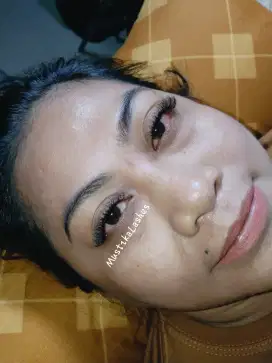 Eyelash extension