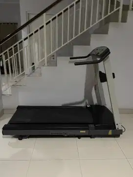 Treadmill bekas