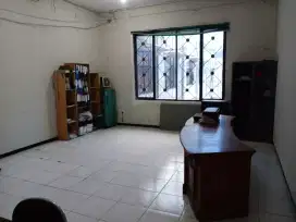 Disewakan ruangan kantor di ruko lantai 3 saja. ruko gateway aloha
