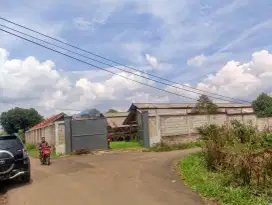 Tanah 1680m2 ex kandang ayam beserta bangunan masih ok