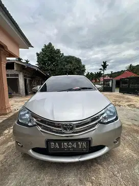TOYOTA ETIOS 1.2 E M/T STANDART PAJAK ON PANJANG