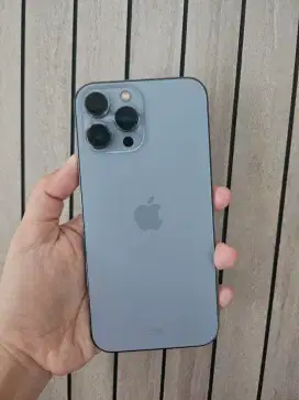 Dijual Iphone 13 Pro Max ex-garansi Ibox (mulus- ex pemakaian cewek)