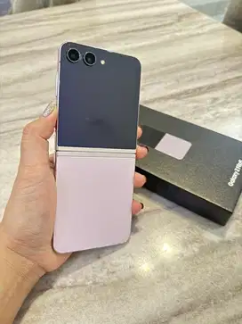 Samsung Z flip 5 256 lavender masi garansi