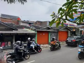Disewakan tempat usaha strategis Puri cipageran indah 1 jalan utama