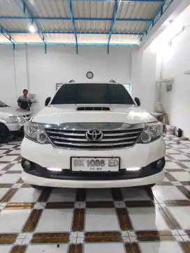 TOYOTA FORTUNER 2.5 G VNT DIESEL A/T