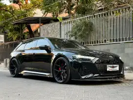 Audi RS 6 Avant 4.0T Quattro Carbon Mythos Black Metallic Urban 2022