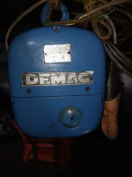 Hois demag kapasitas 1 ton